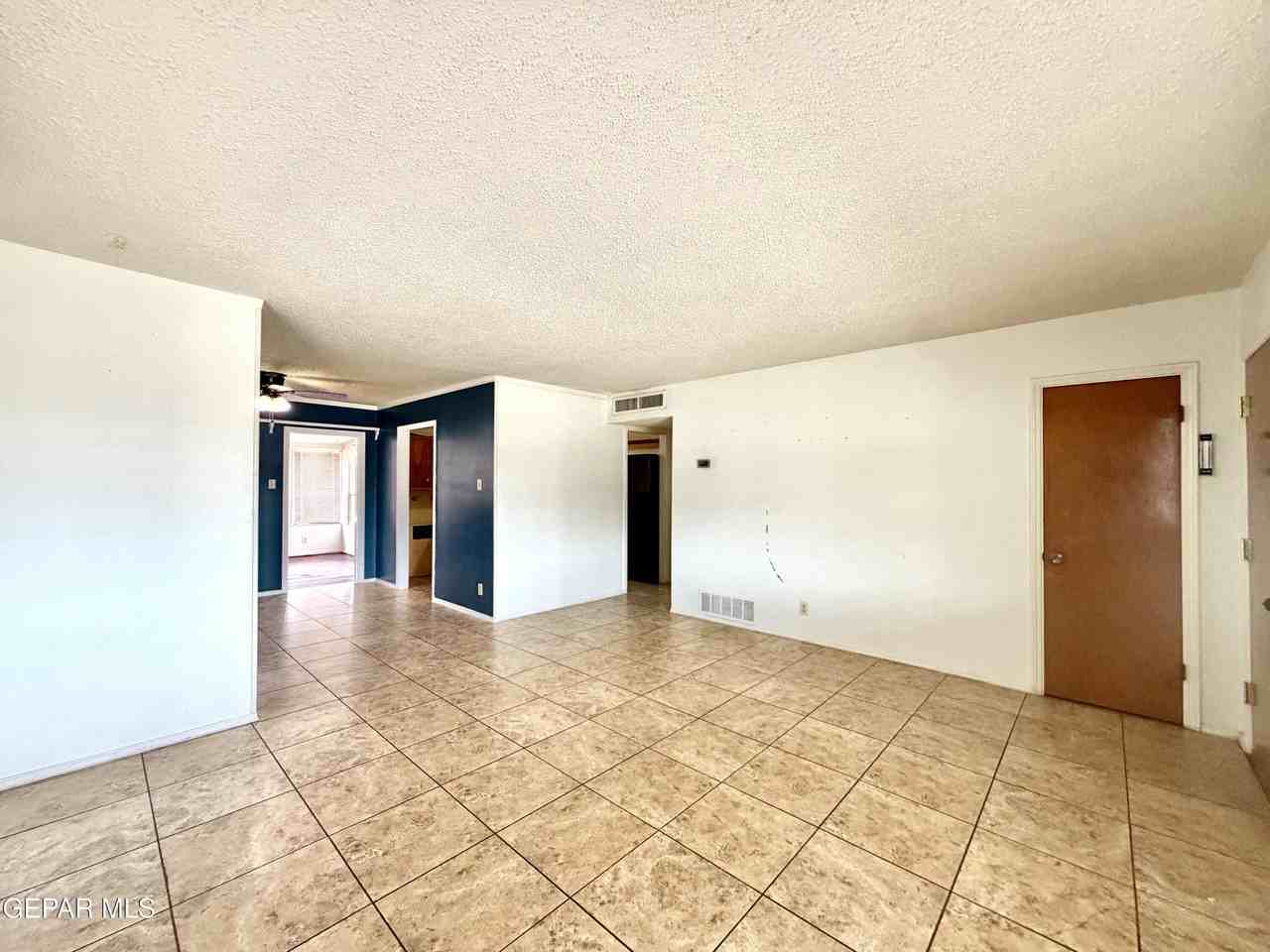 3305 Capella Ave - Photo 4 of 27