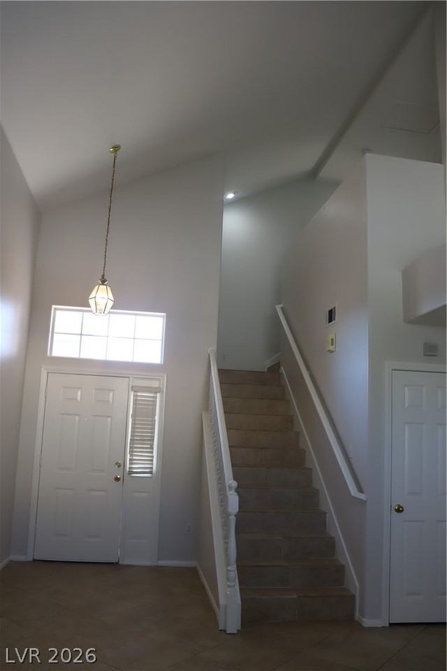 8358 W Rochelle Ave - Photo 5 of 33