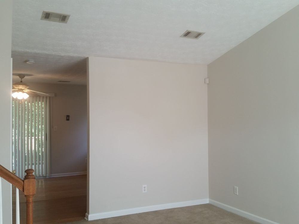 5795 Meadowview Rd - Photo 3 of 25