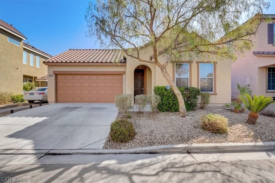 10948 Positano St - Photo 2 of 26