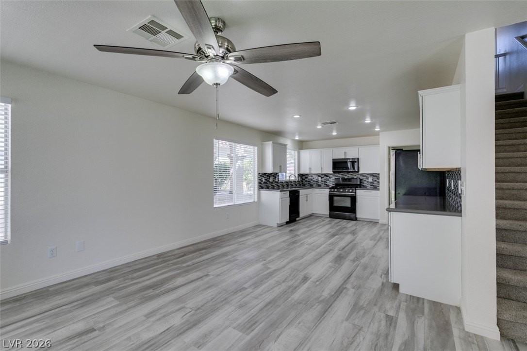 8705 Majestic Pine Ave - Photo 5 of 43