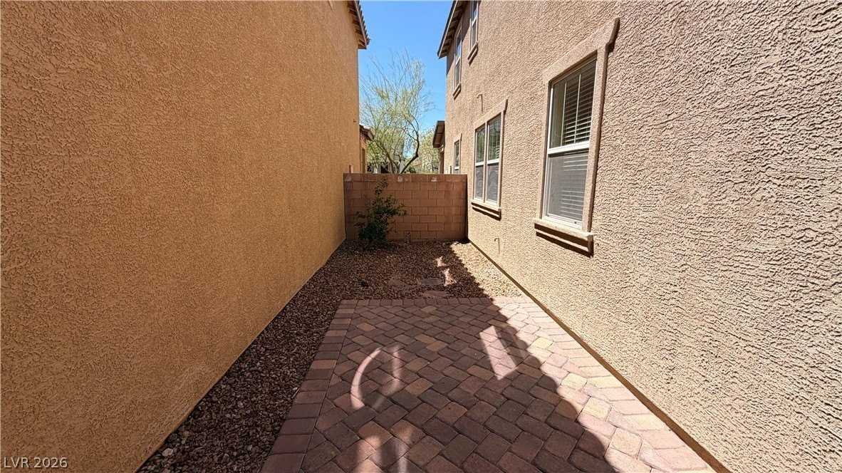 3024 Paladi Ave - Photo 6 of 47