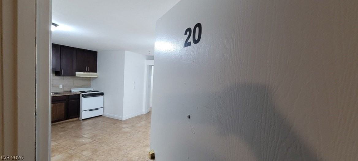 305 N 10th St #20 - Photo 2 of 10
