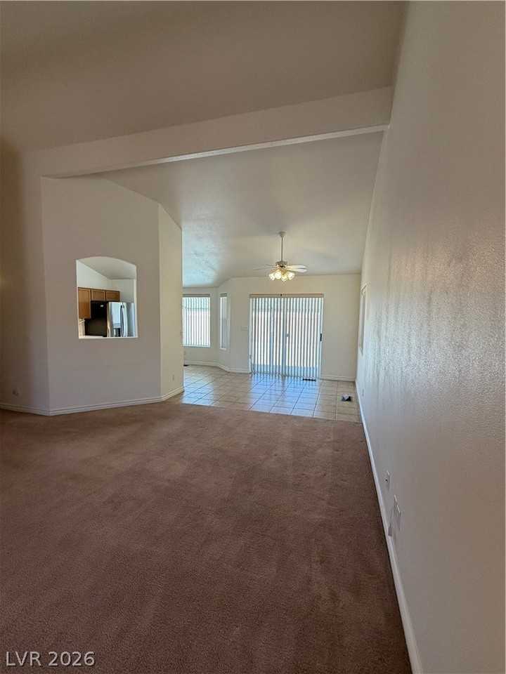 5776 E Badlands Ln - Photo 6 of 33