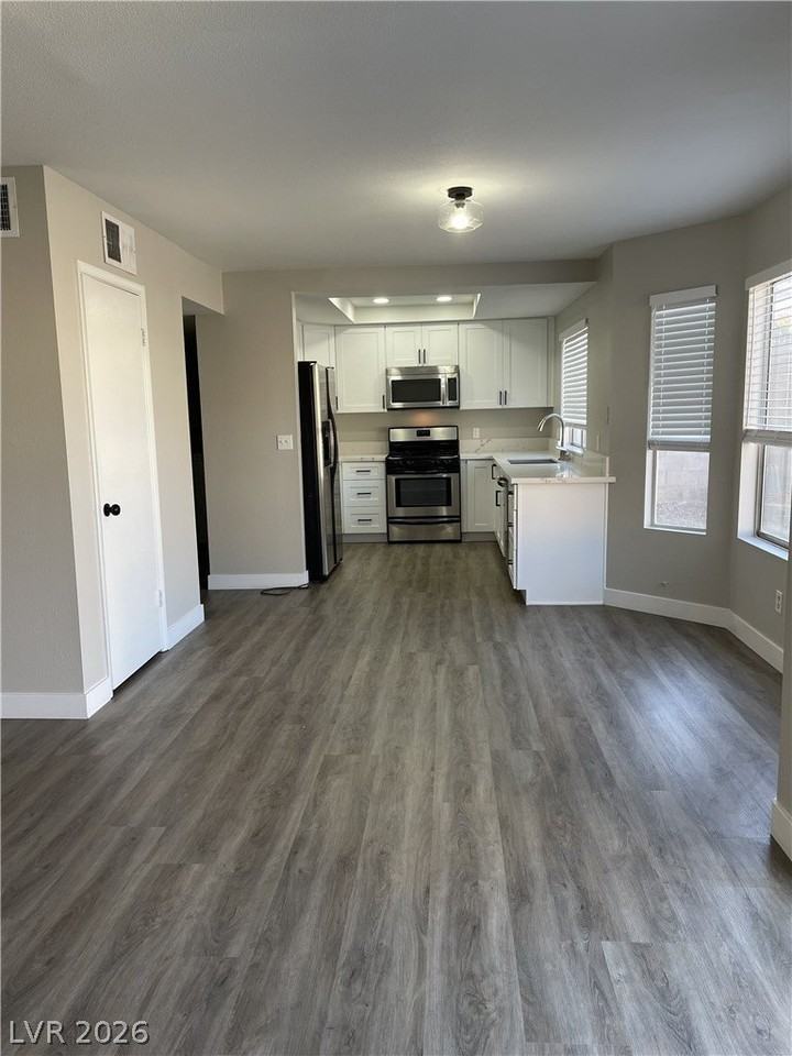 2840 Belleza Ln - Photo 3 of 26