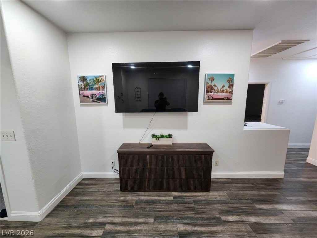 9882 Oriole Crest Ct - Photo 7 of 11