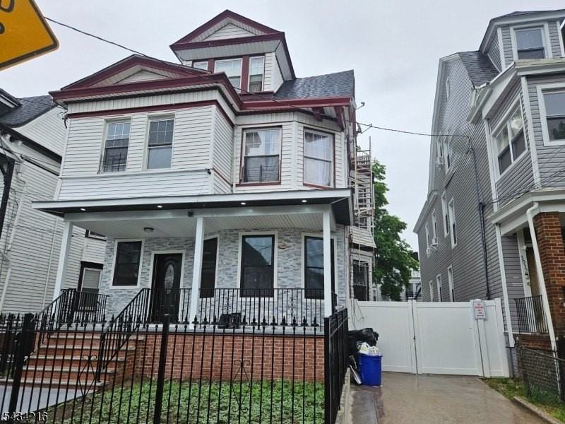 26 Baldwin Ave - Photo 2 of 19