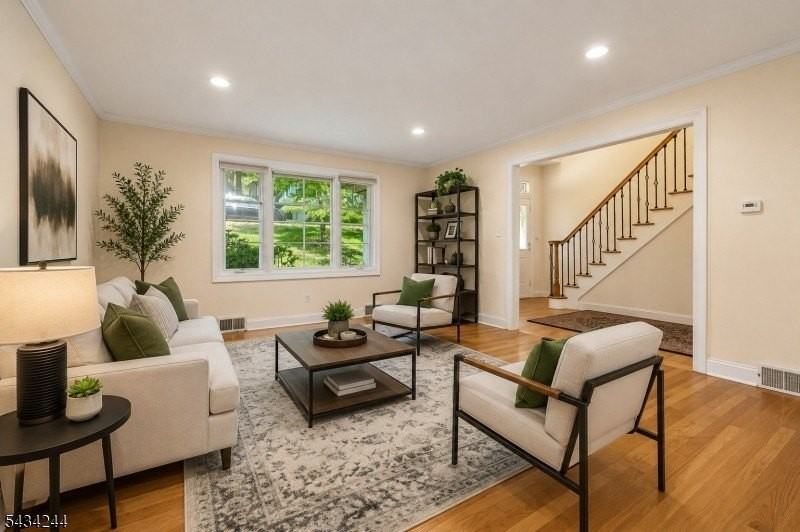 198 Underhill Rd - Photo 4 of 33