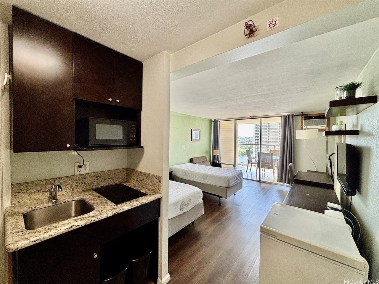 445 Seaside Ave #1817 - Photo 6 of 18