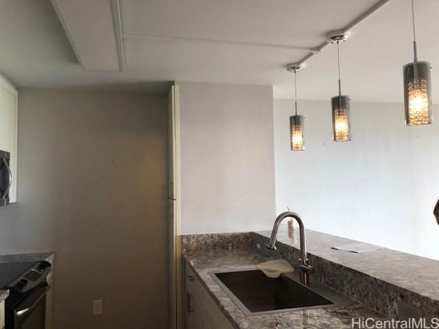 1133 Waimanu St #1808 - Photo 4 of 11