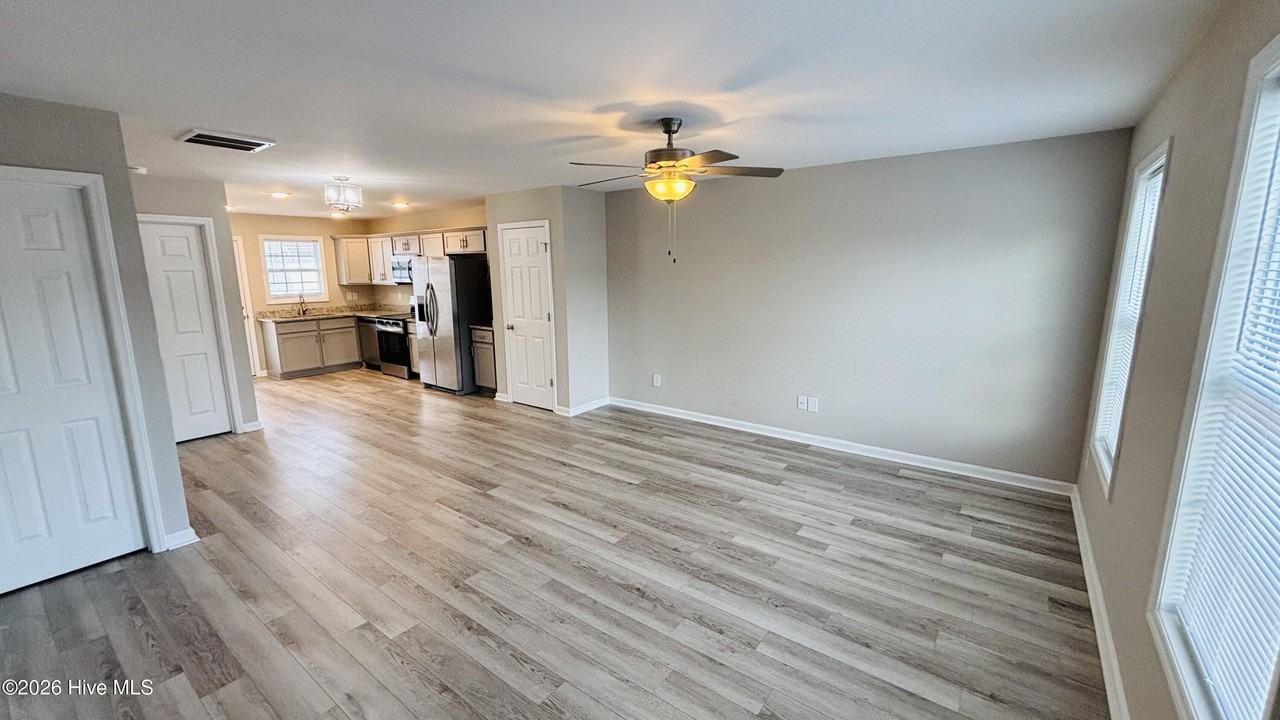 1151 Cross Creek Cir #E - Photo 3 of 11