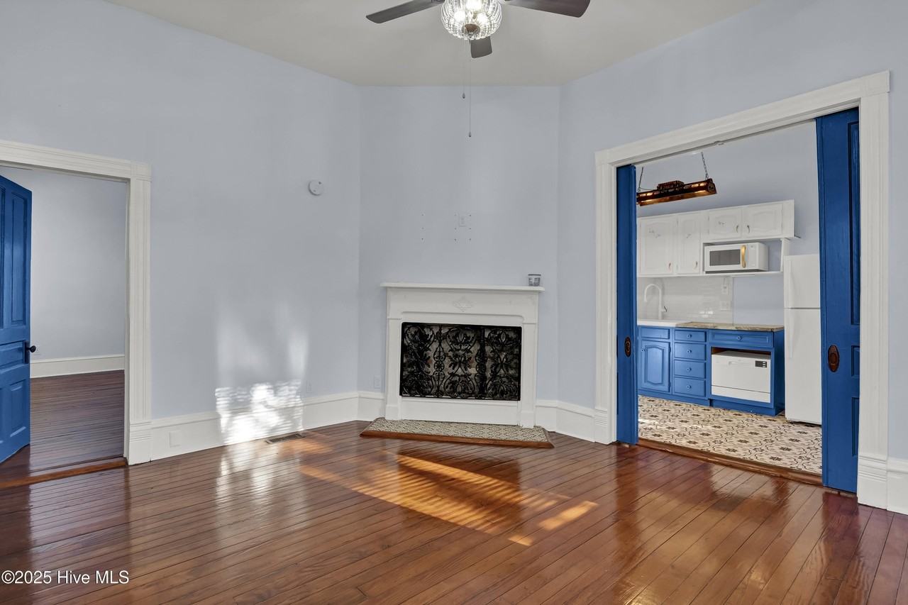 103 N 8th St - Photo 2 of 17