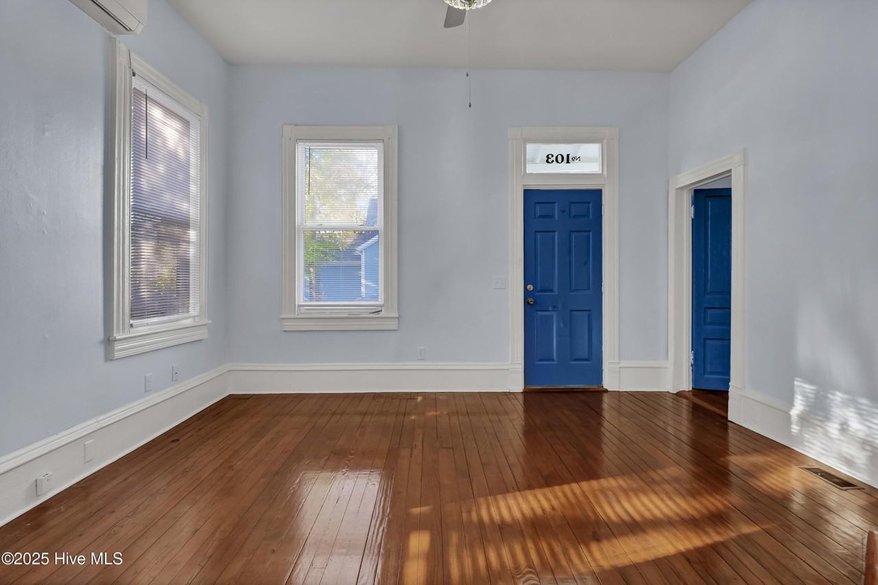 103 N 8th St - Photo 4 of 17