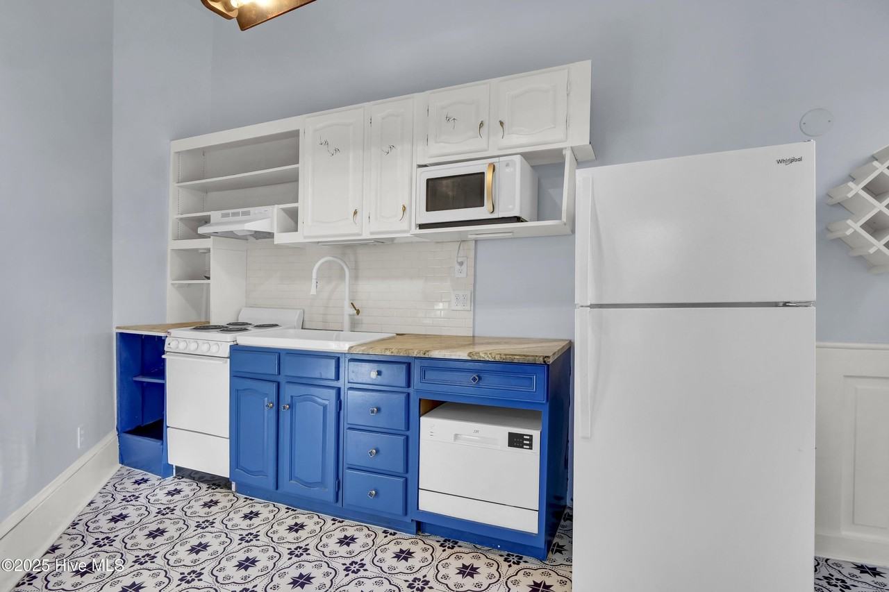 103 N 8th St - Photo 6 of 17