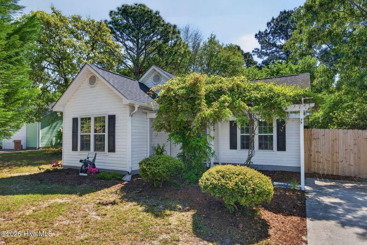 315 Tangle Oaks Ct - Photo 3 of 38