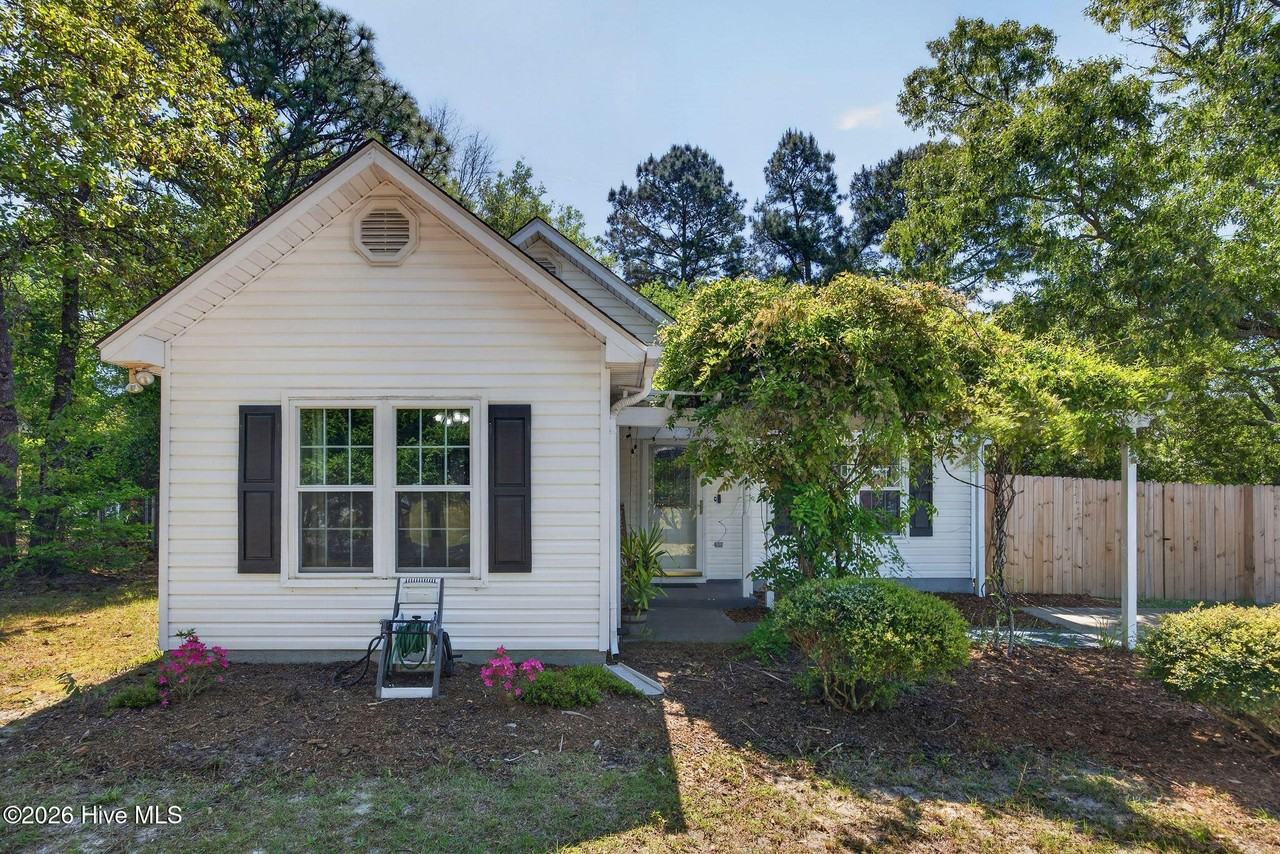 315 Tangle Oaks Ct - Photo 5 of 38