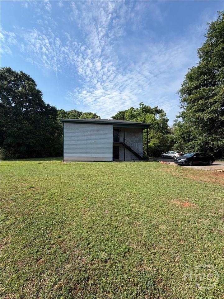 2837 Cherokee Rd - Photo 2 of 2
