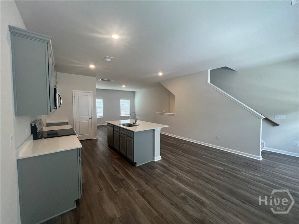 137 Simms Way - Photo 6 of 19