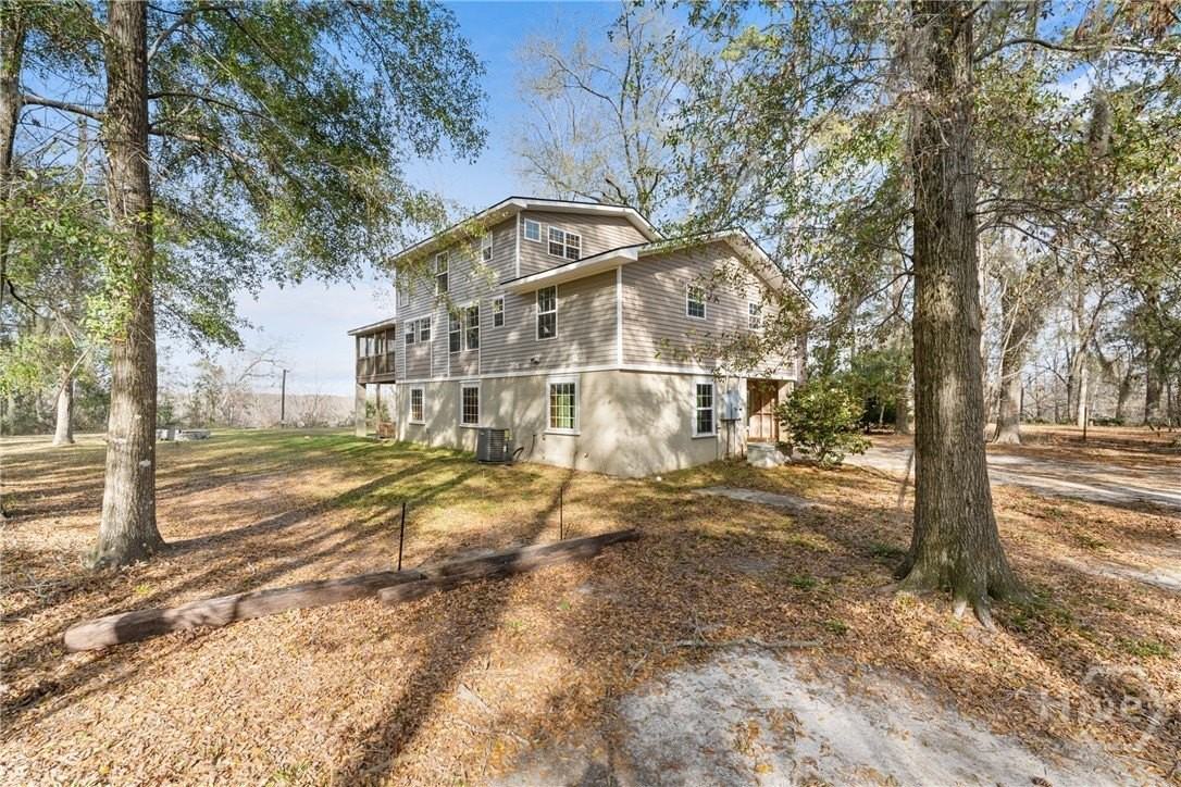 292 Tuckasee King Rd - Photo 3 of 40