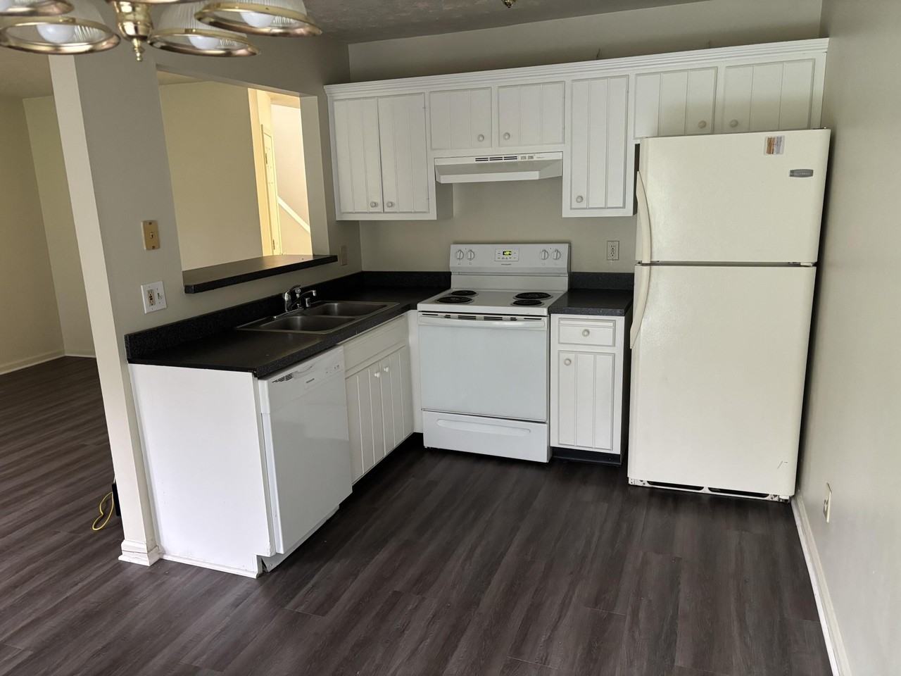 230 Breckinridge Dr - Photo 6 of 16