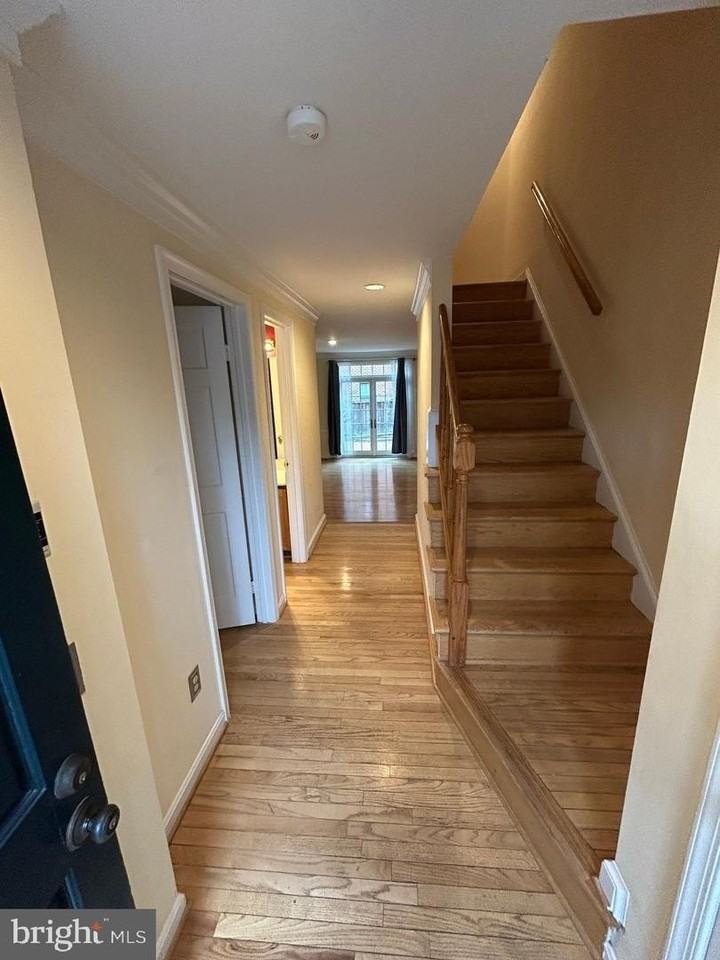 1202 W Abingdon Dr - Photo 3 of 16