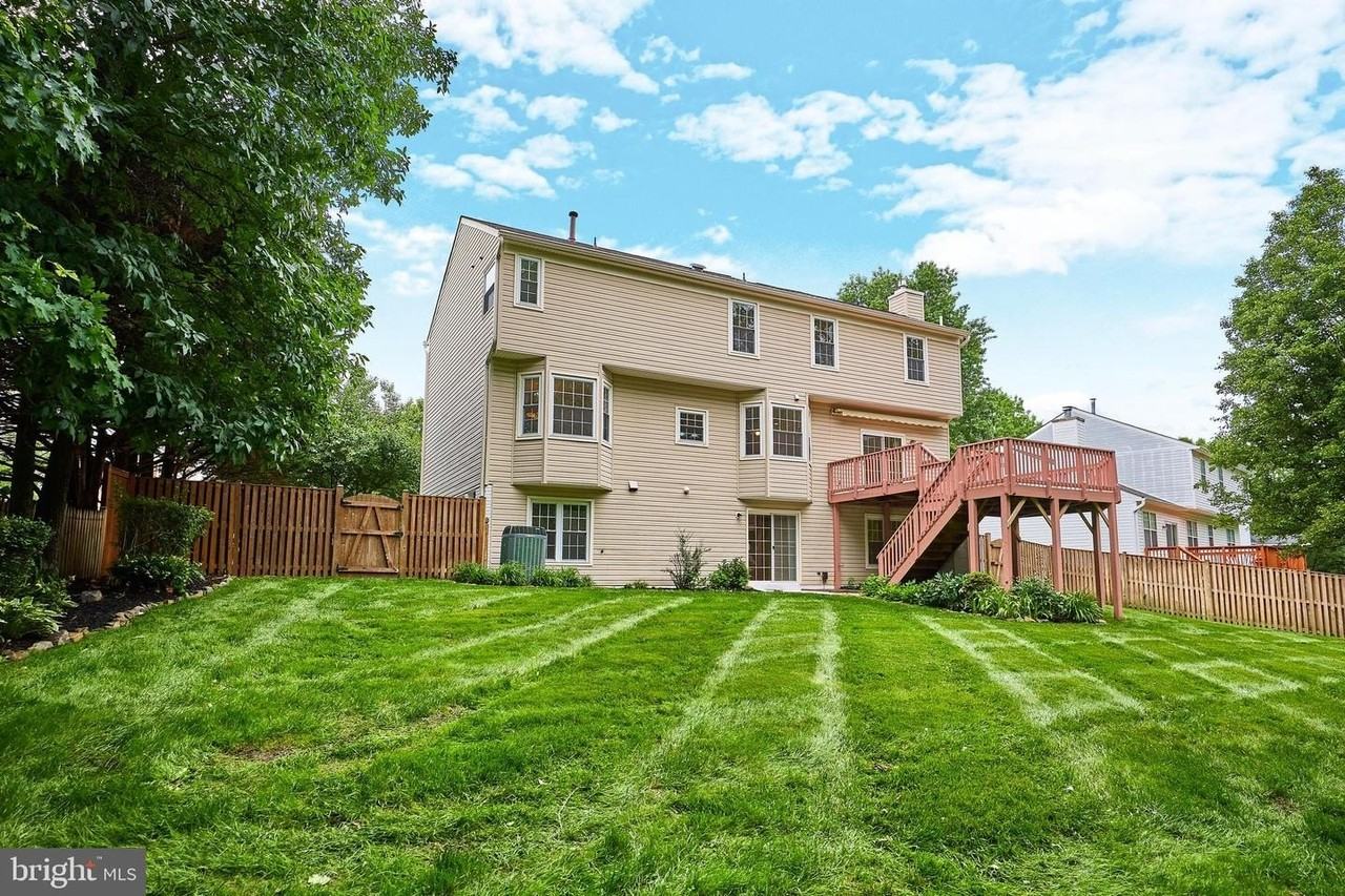 8695 Ruby Rise Pl - Photo 3 of 37