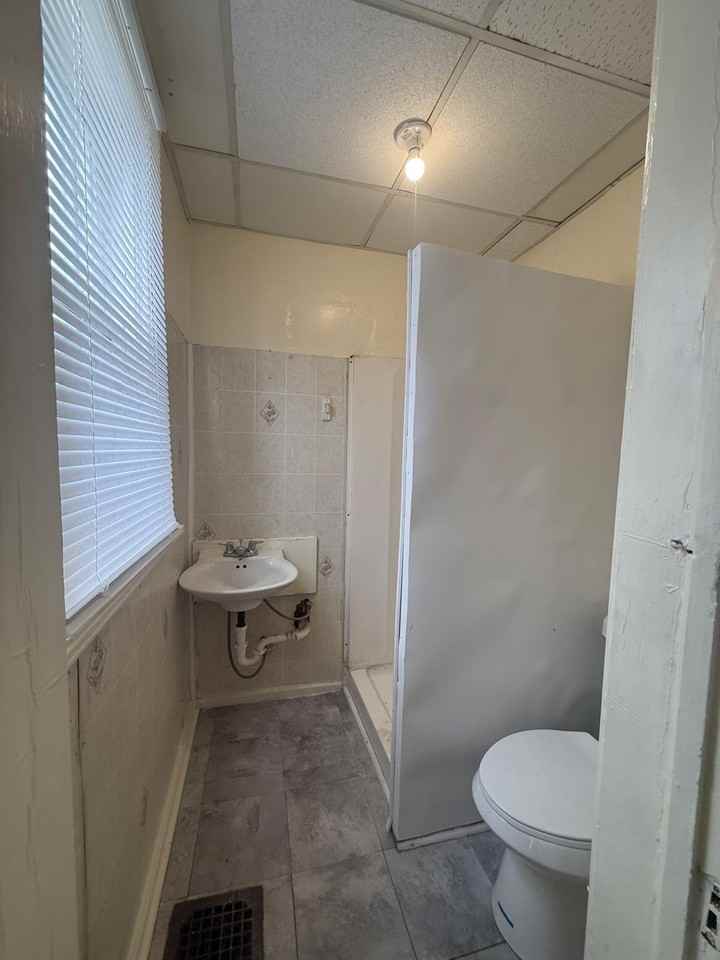 1561 S 9th St #2 - Photo 3 of 4