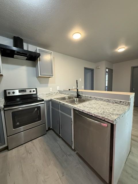 5440 48th St #1 - Photo 2 of 22