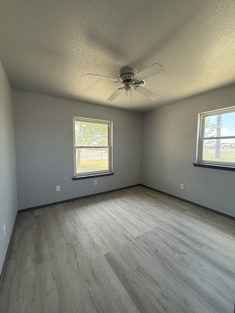 5440 48th St #1 - Photo 5 of 22