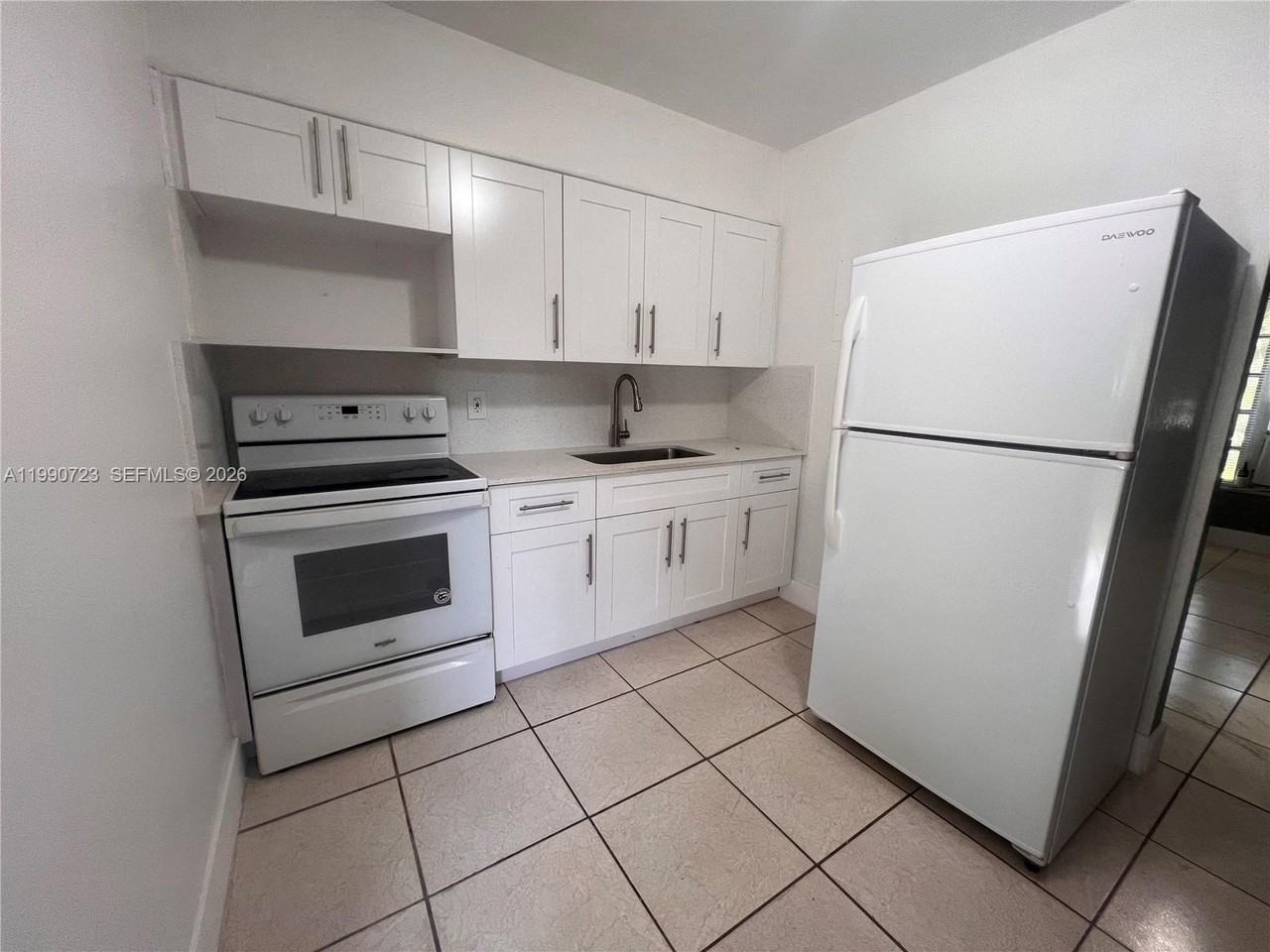 2210 Ne 170th St #2220 - Photo 6 of 18