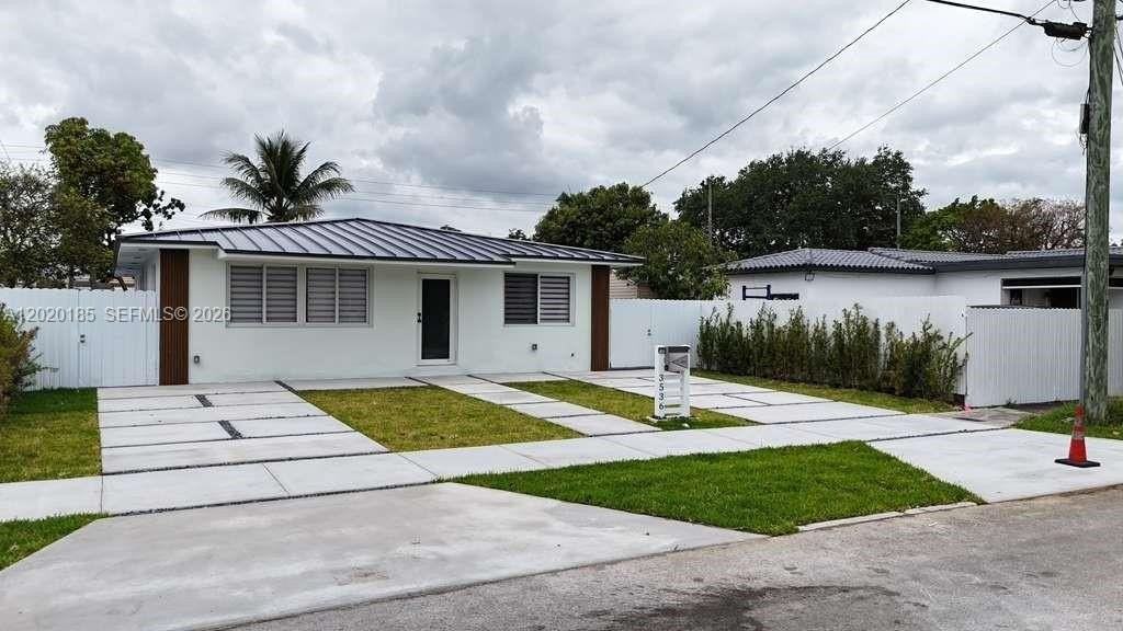 3536 Nw 14th Ter - Photo 3 of 25
