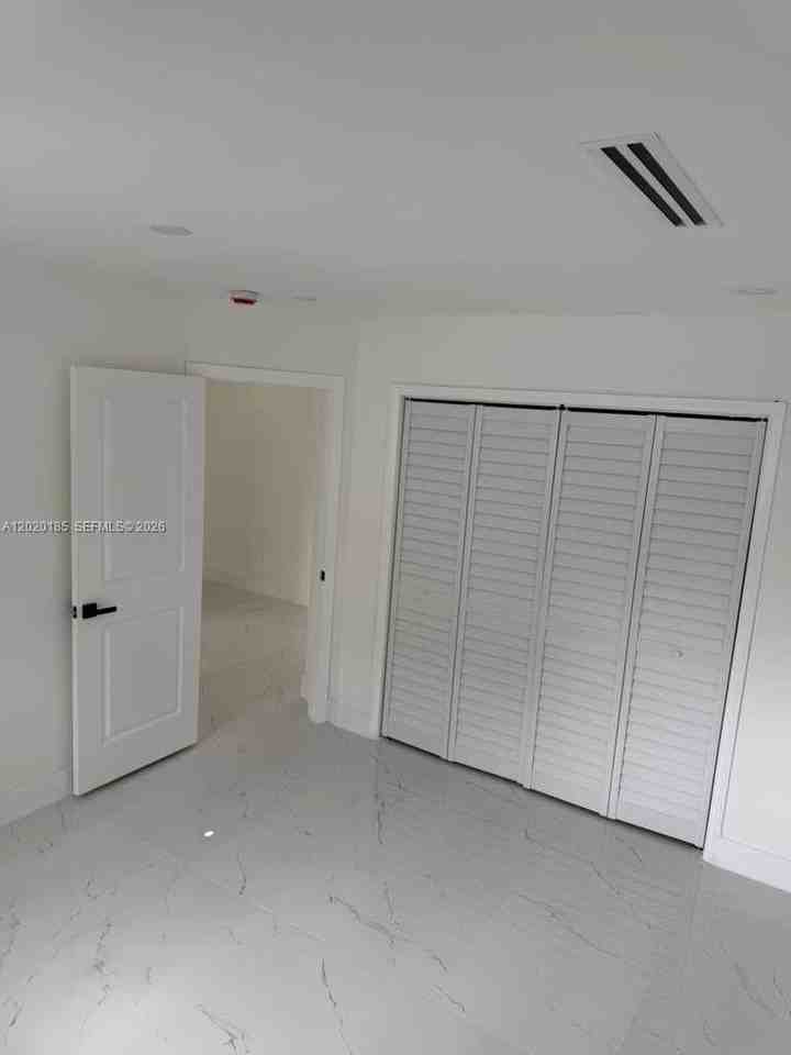 3536 Nw 14th Ter - Photo 7 of 25