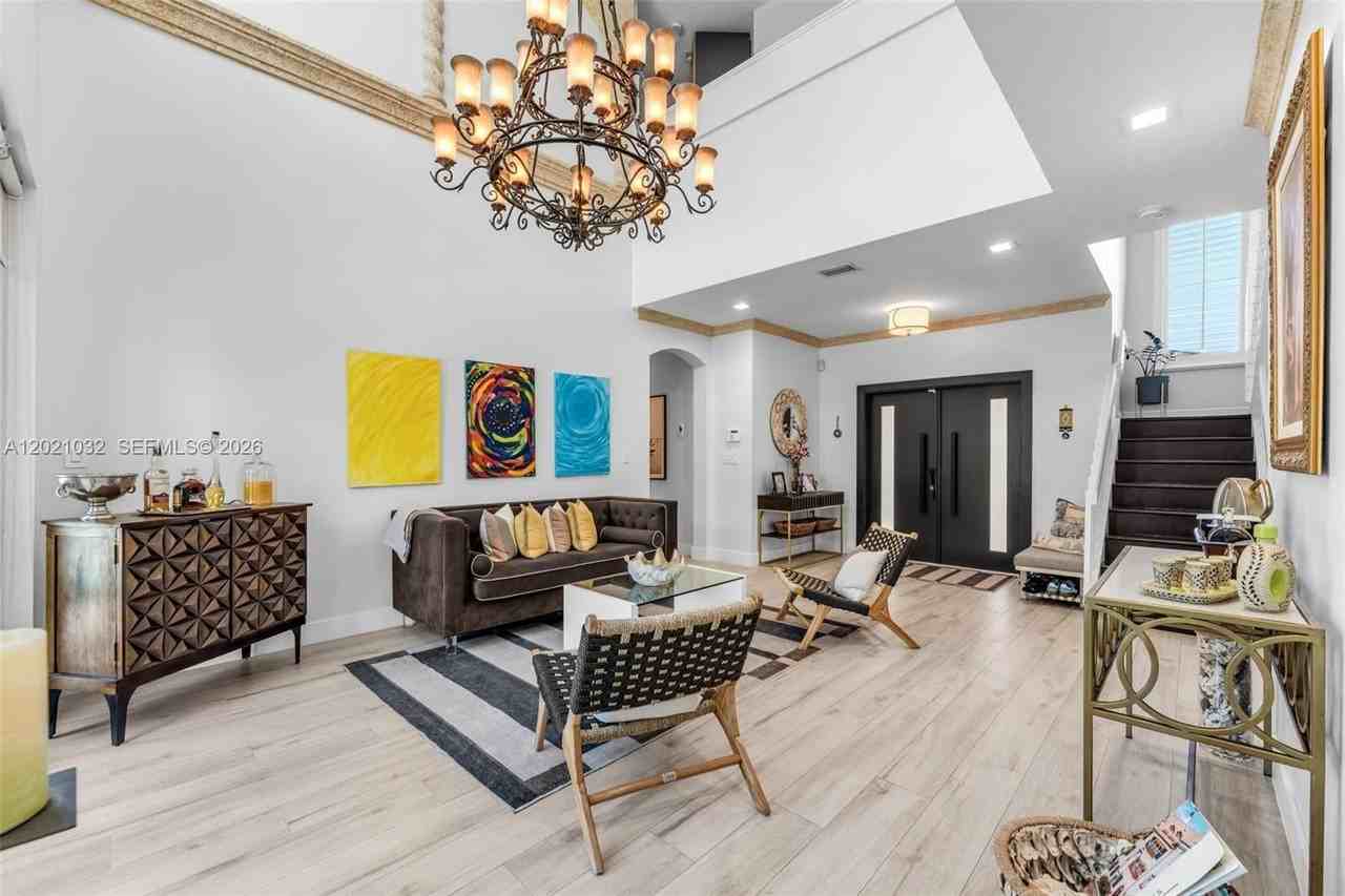 15742 Sw 102nd Ln - Photo 7 of 43