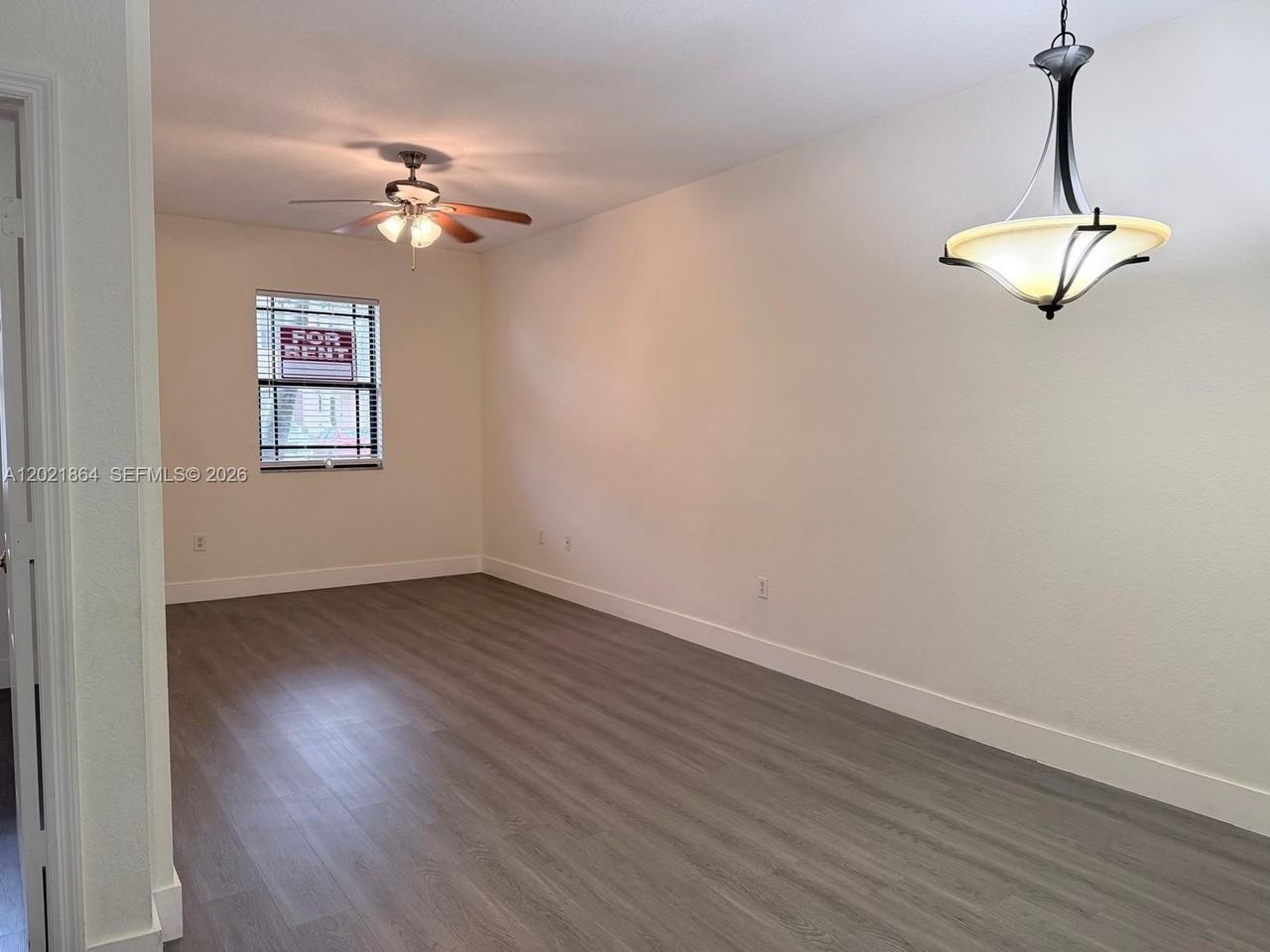 3585 Ne 5th St #102 - Photo 6 of 17