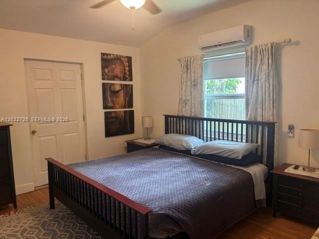 8228 Ne 8th Ct - Photo 6 of 20
