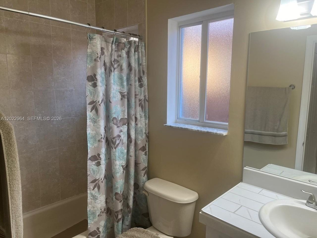 2510 Ne 41st Ave #2510 - Photo 5 of 16