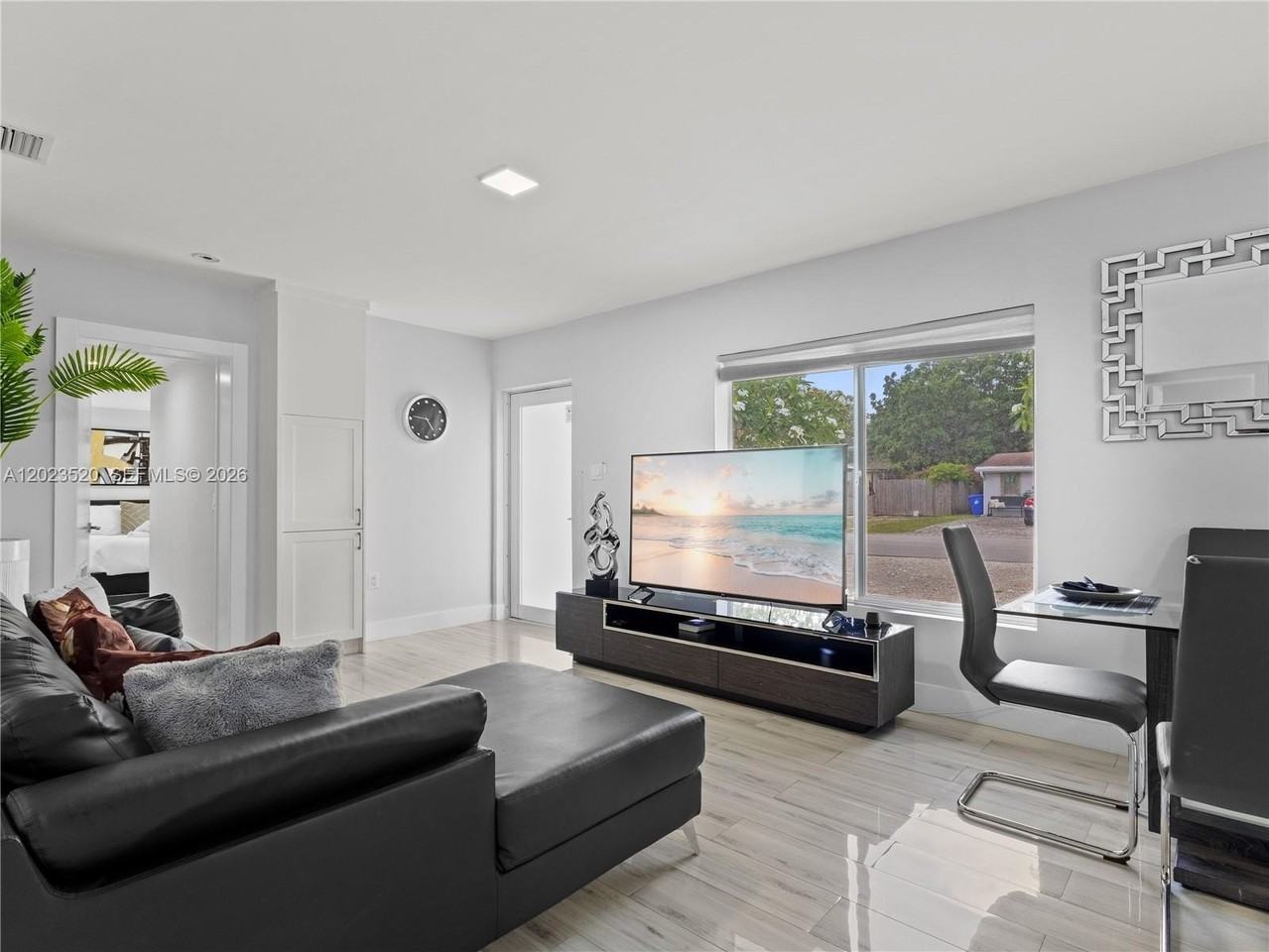 1431 Sw 29th St #1431 - Photo 6 of 36