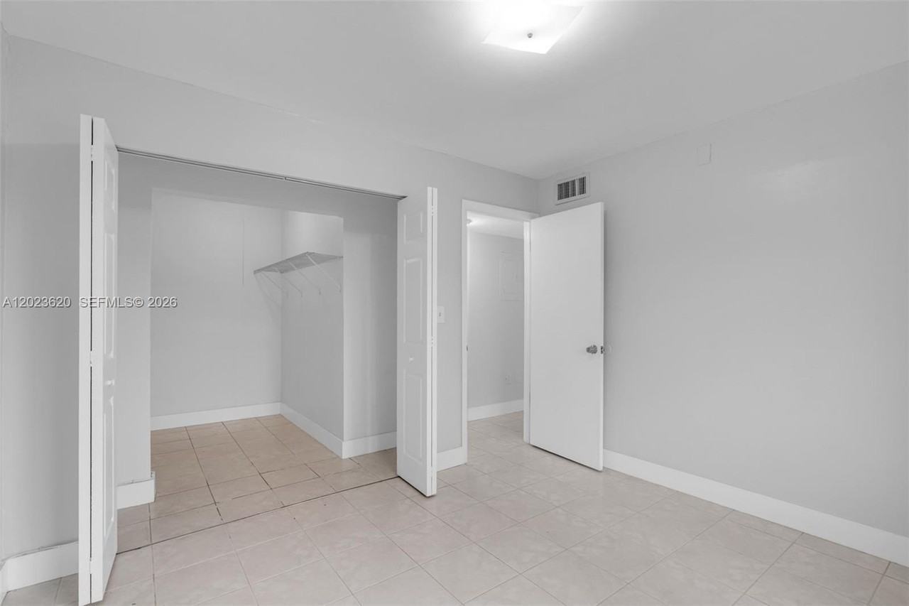 3815 Sw 82nd Ave #41 - Photo 7 of 36
