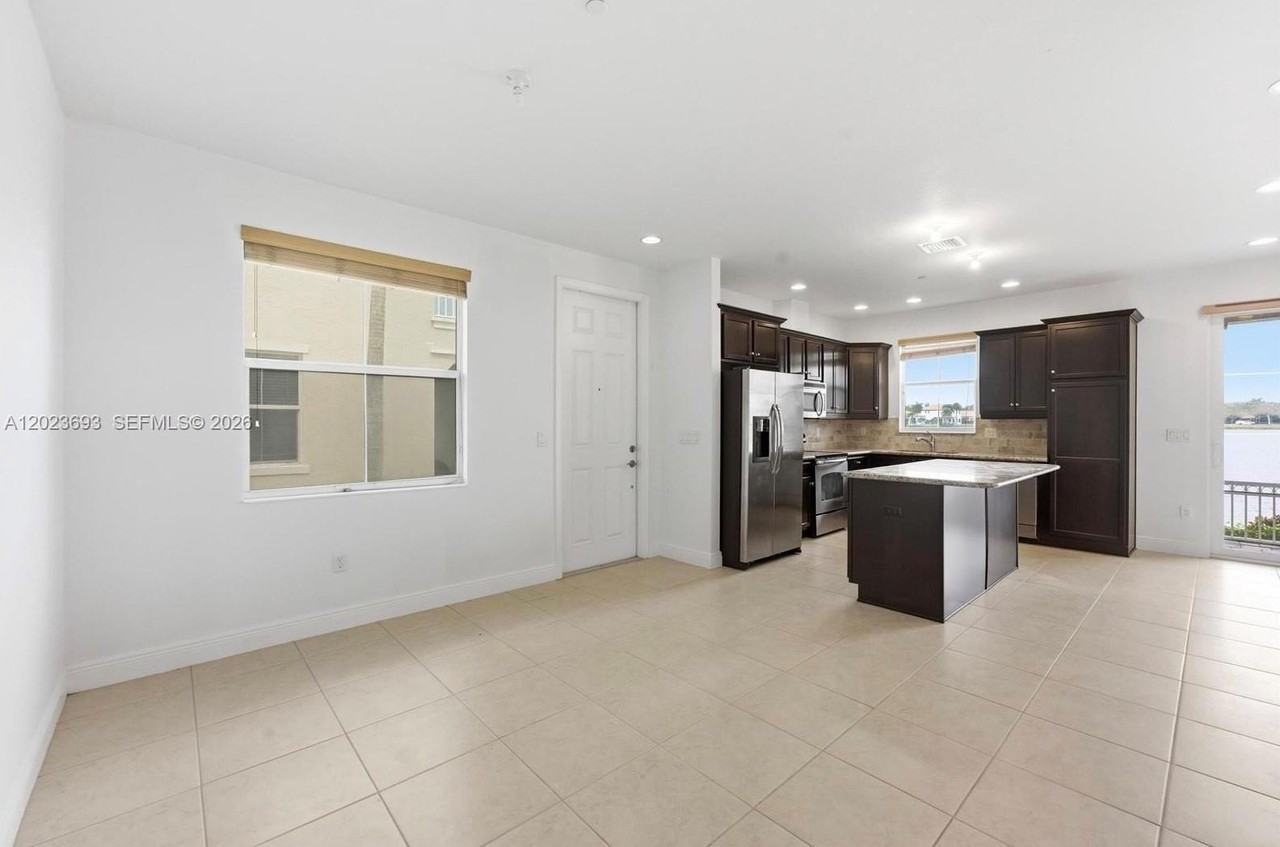 3065 Tortola Way - Photo 7 of 28