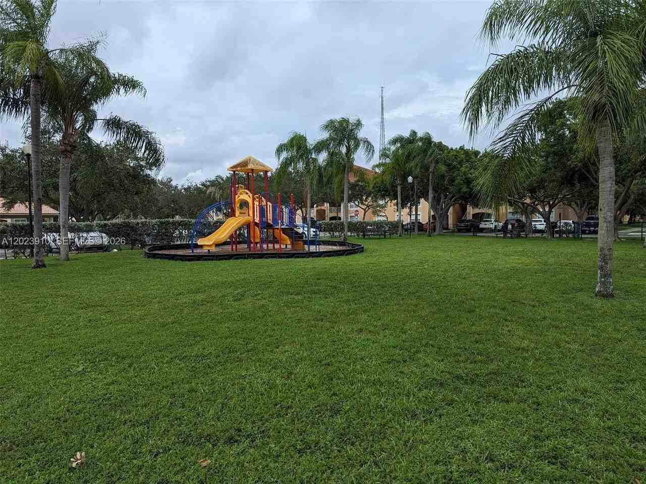 5580 Nw 61st St #627 - Photo 7 of 18