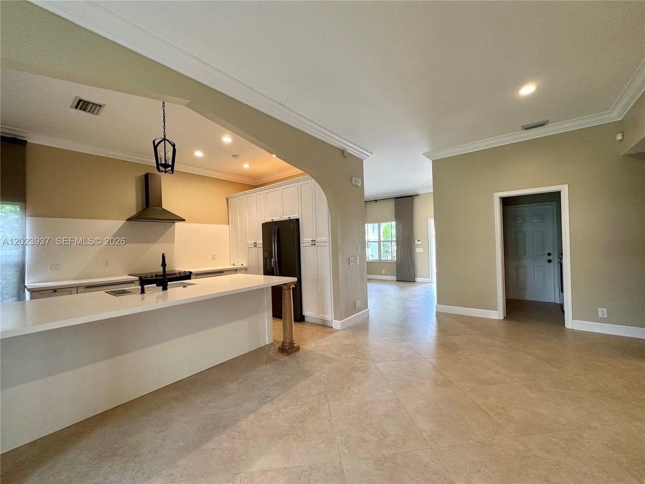 953 Tanglewood Cir #953 - Photo 5 of 13
