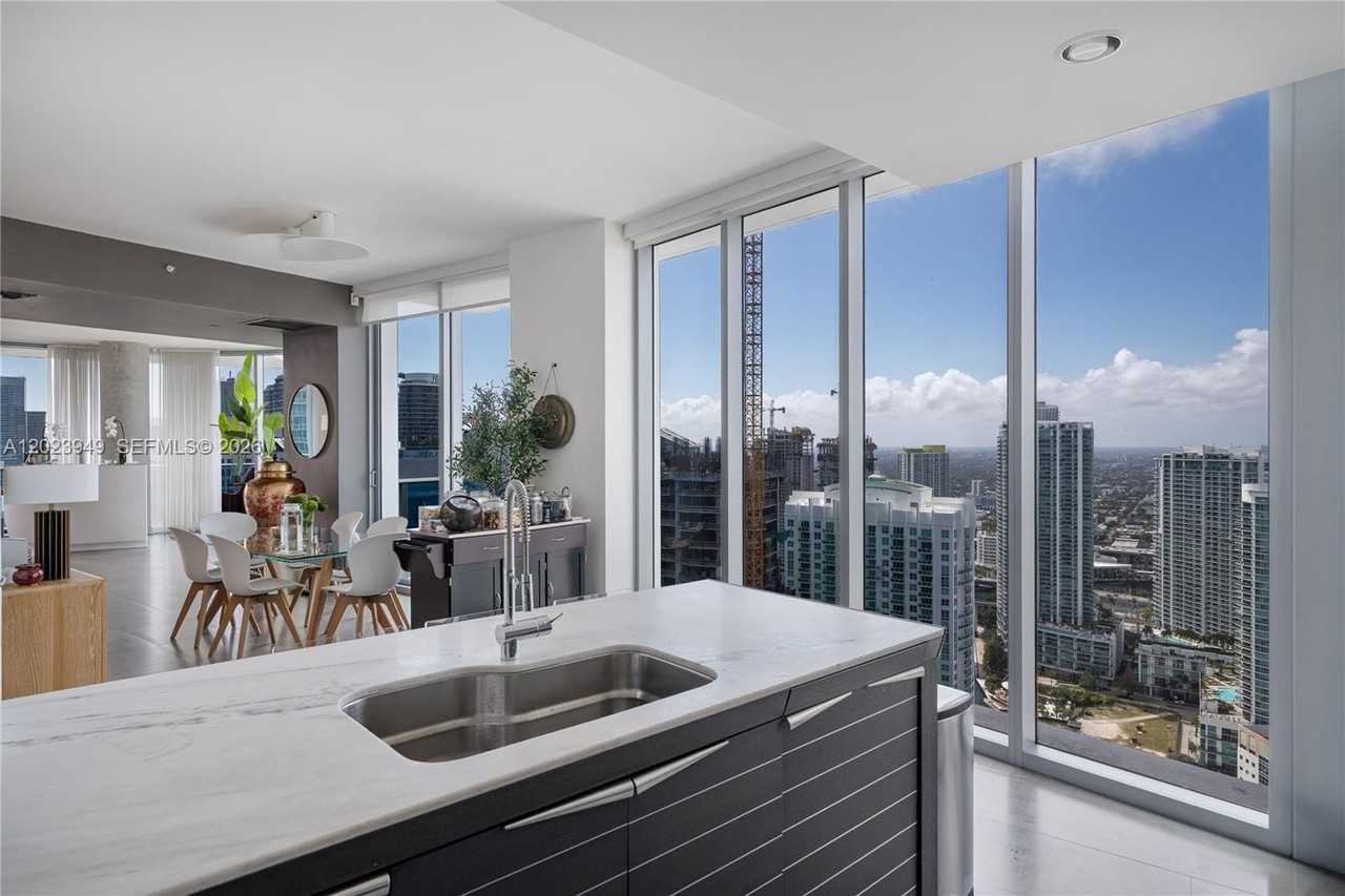 200 Biscayne Boulevard Way #4902 - Photo 5 of 19