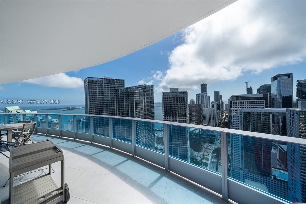 200 Biscayne Boulevard Way #4902 - Photo 7 of 19