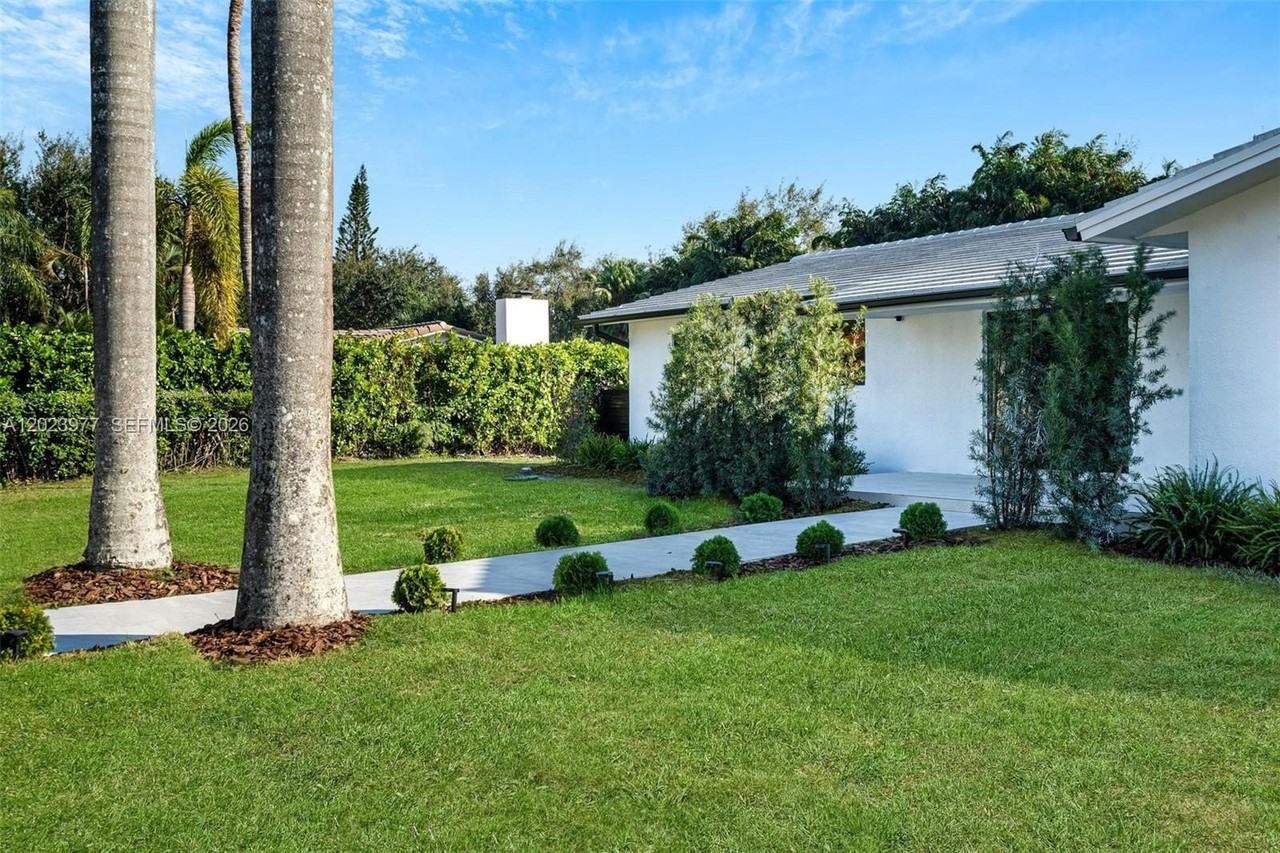 9600 Sw 147th St - Photo 2 of 50
