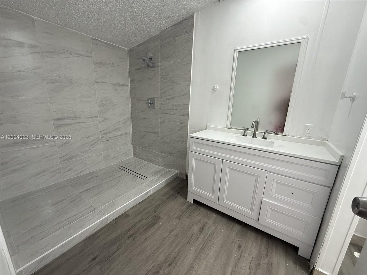 2731 Se 15th St #2731 - Photo 5 of 16