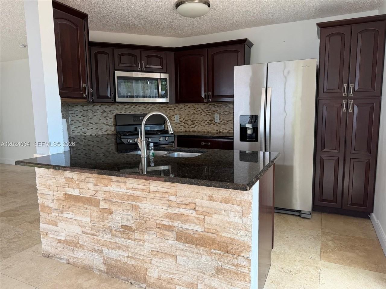17221 Sw 142nd Ct - Photo 6 of 22