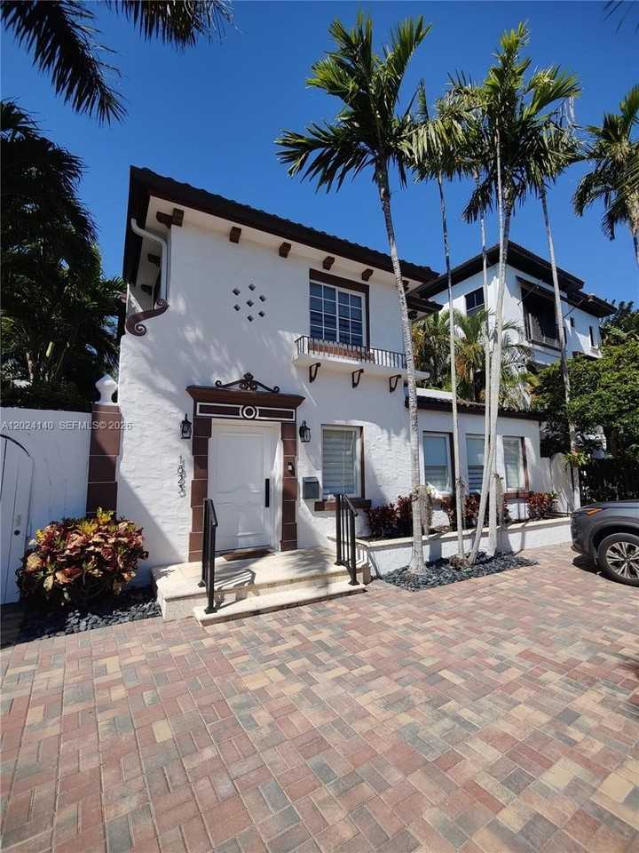 1823 S Bayshore Ln #0 - Photo 5 of 39