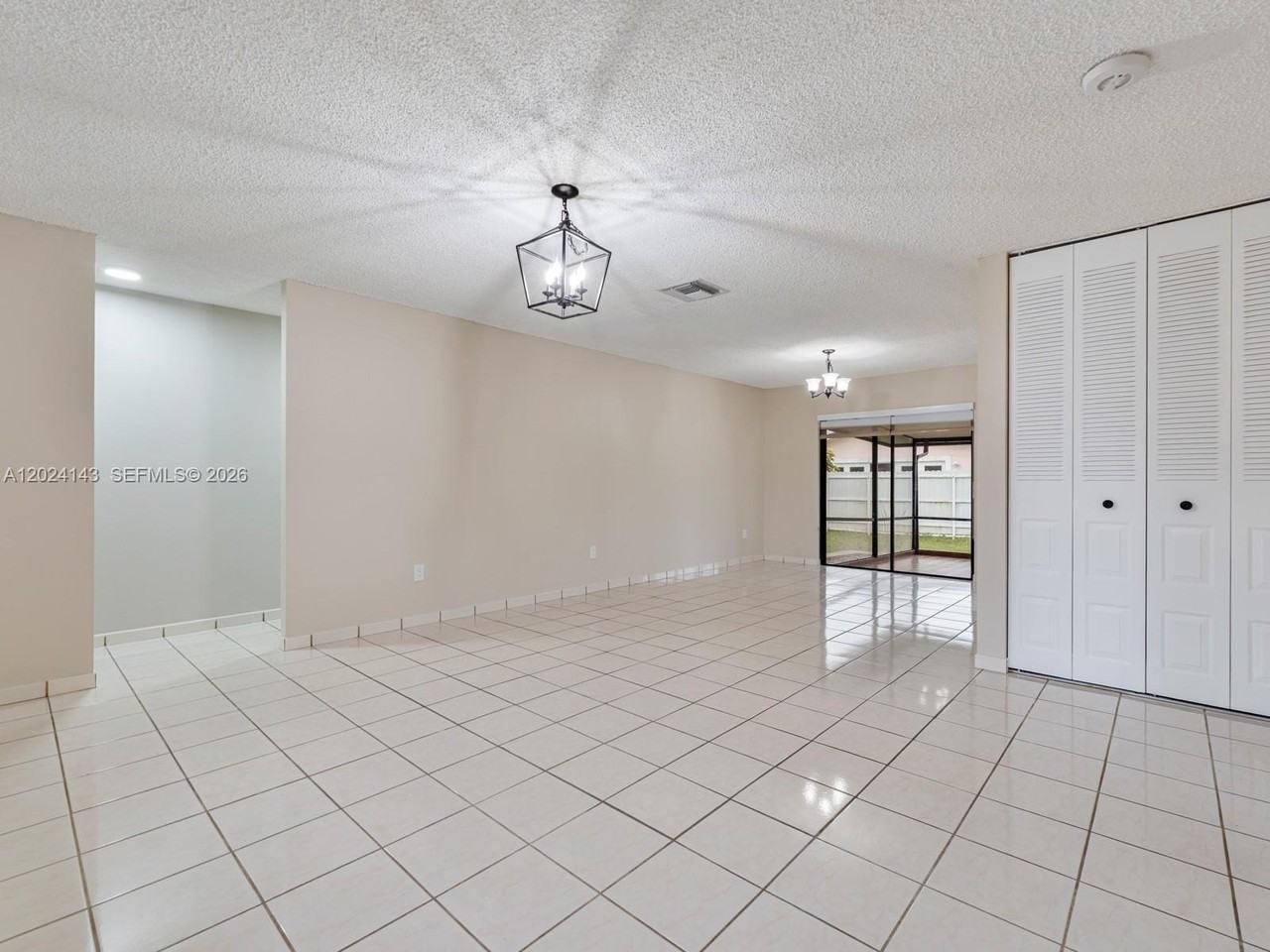 13360 Sw 46th St - Photo 4 of 39