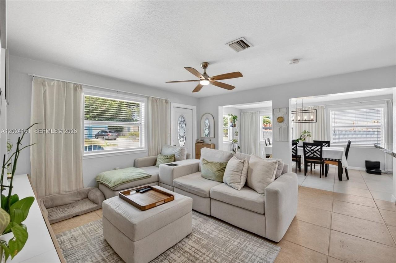 4311 Sw 24th St - Photo 5 of 36