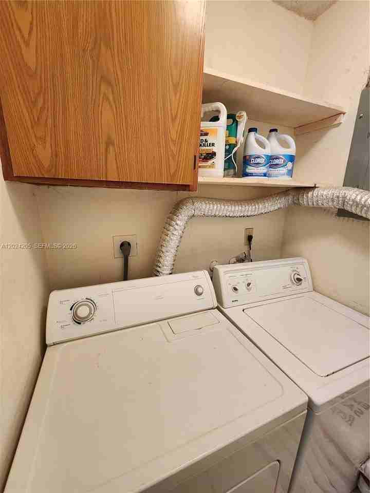120 Sw 80th Ave #2 - Photo 2 of 11